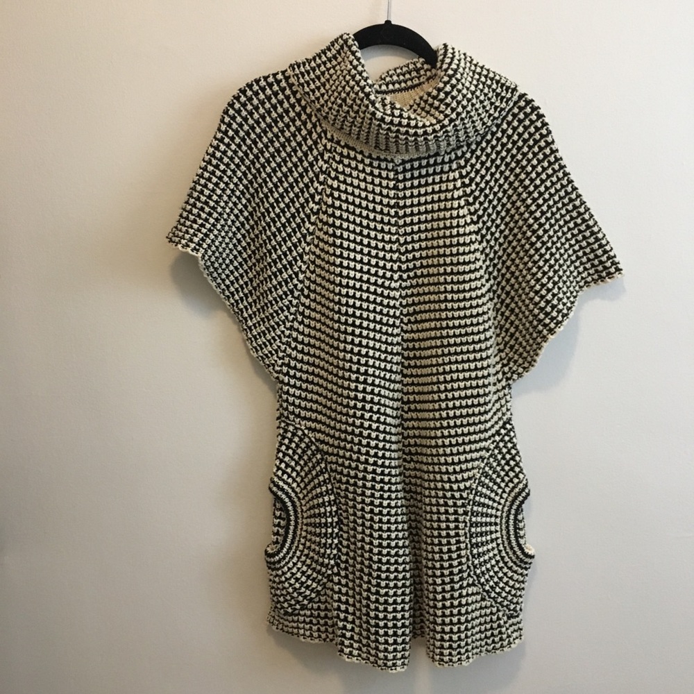 Knit tunic